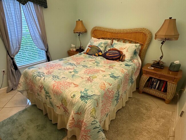 Building Photo - Spacious 3BR Single-Family Home Near Downtown Naples & Beaches