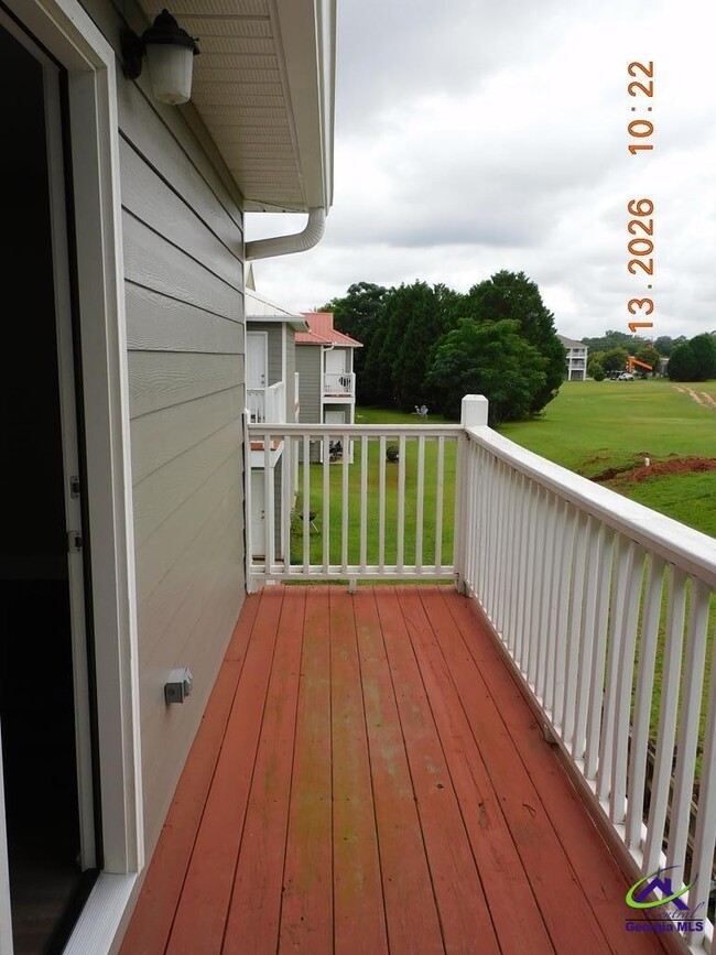 Building Photo - 502 Club Villa Court