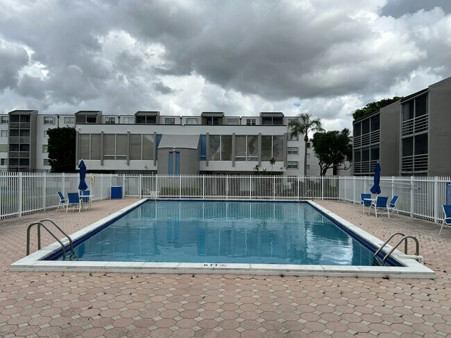 Building Photo - 14165 SW 87th St