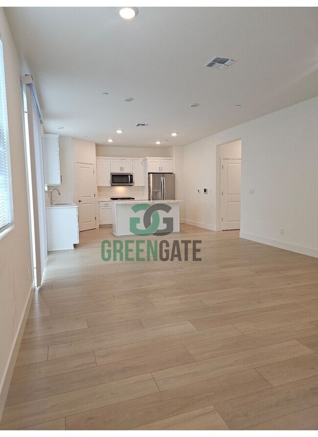 Building Photo - 3 Bedroom 2.5 Bath New Build in Lathrop! AVAILABLE NOW!!