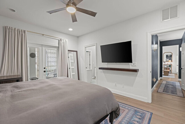 Building Photo - 97 Mantero Way