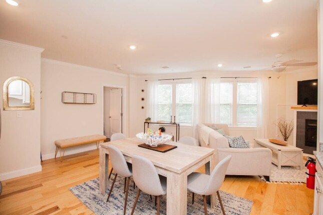 Building Photo - 1008 Tremont St