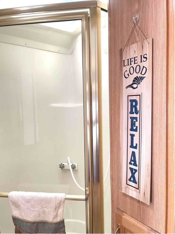 Building Photo - 1901 Halford Ave