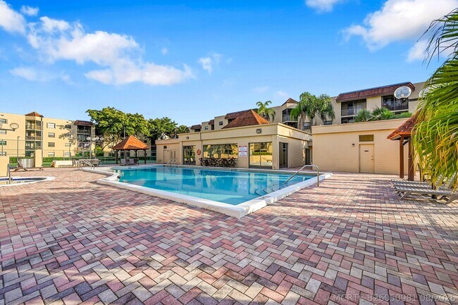 Building Photo - 10401 W Broward Blvd