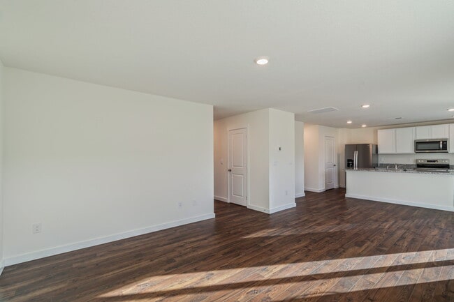Building Photo - 7650 Belhaven Ln