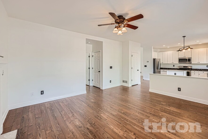 Building Photo - 12342 S Nate Cir