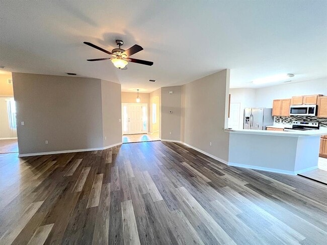 Building Photo - 7 Zither Ct