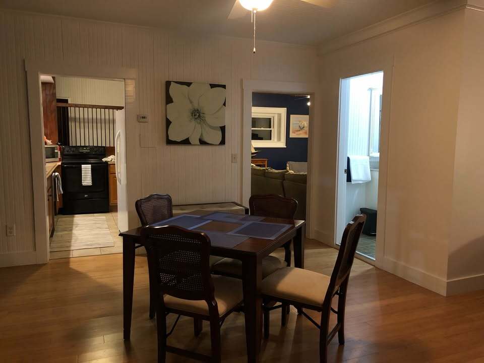 Dining Area - 183 Highland Rd