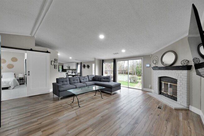 Building Photo - 22603 Tuwa Rd