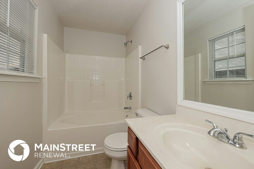 Building Photo - 209 Grovedale Trce