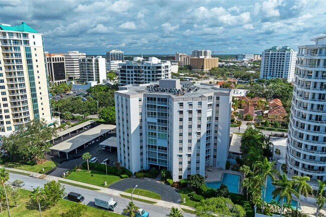 Building Photo - 435 S Gulfstream Ave