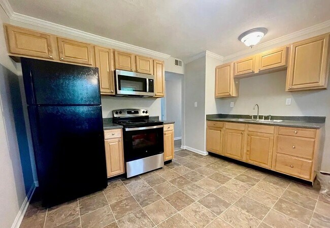 Building Photo - 3308 Conway Ct