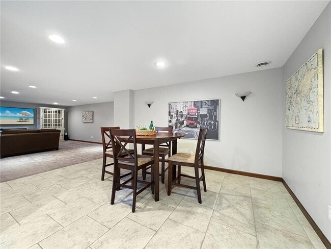 Building Photo - 4407 Curve Ave