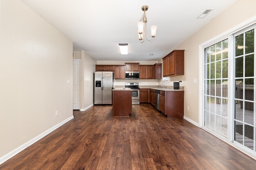 Building Photo - 486 Botanical Ct