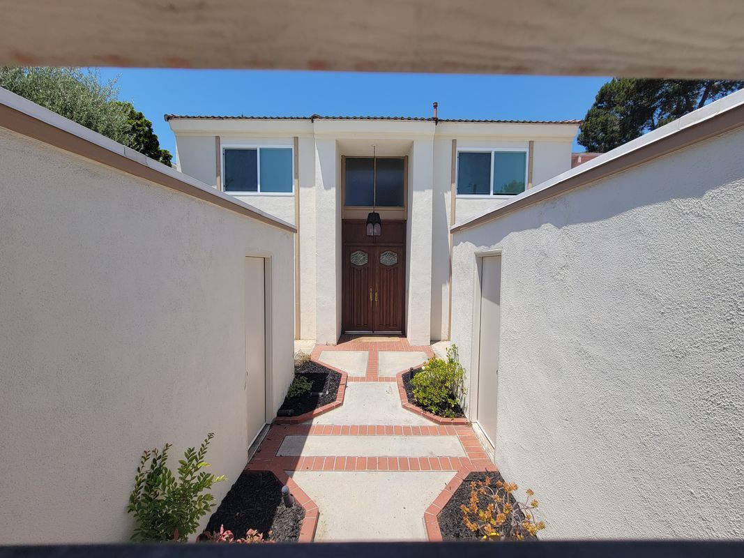 Building Photo - 11 Meadowsweet