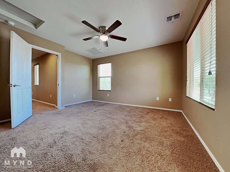 Building Photo - 10991 E Midnight Moon Ln