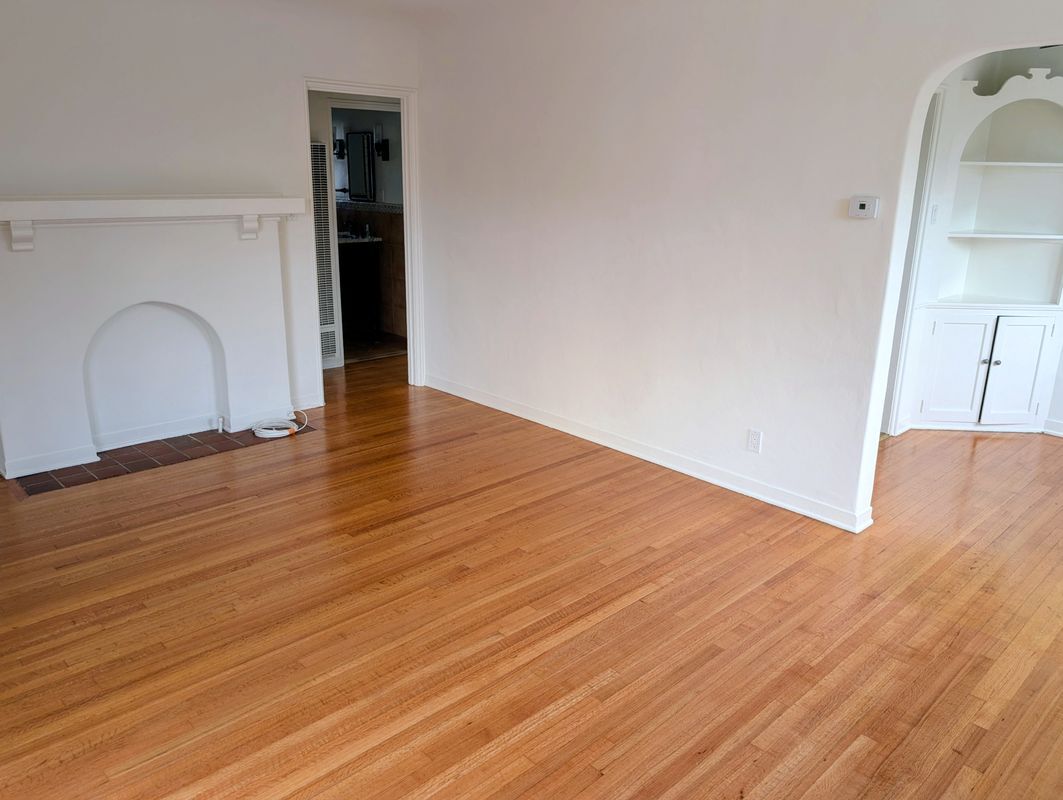 Building Photo - 1612 1/2 Glendon Ave