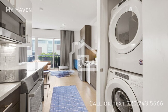 Building Photo - 2550 Lawrence St