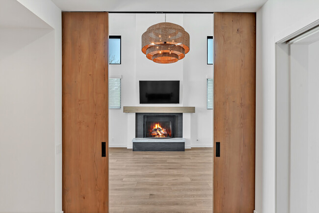 Building Photo - 14692 Ranch Trail Dr