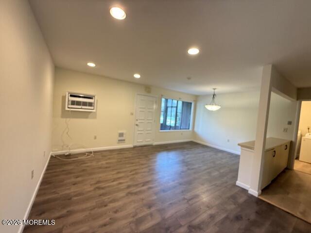 Building Photo - 113 Amberly Dr