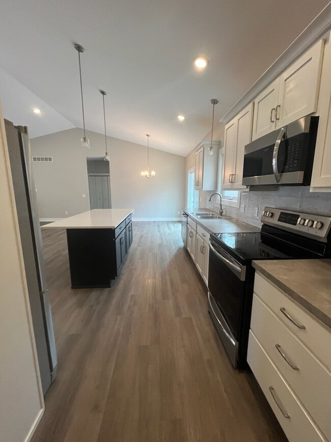 Building Photo - 13166 Indigo Ct