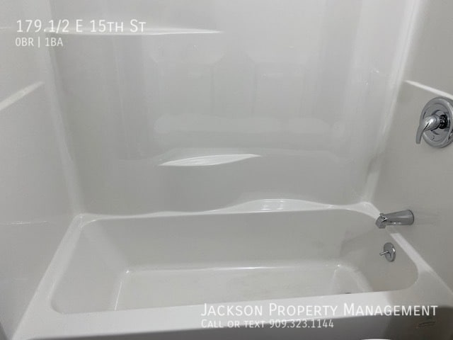 Building Photo - 179 1/2 E 15th St-