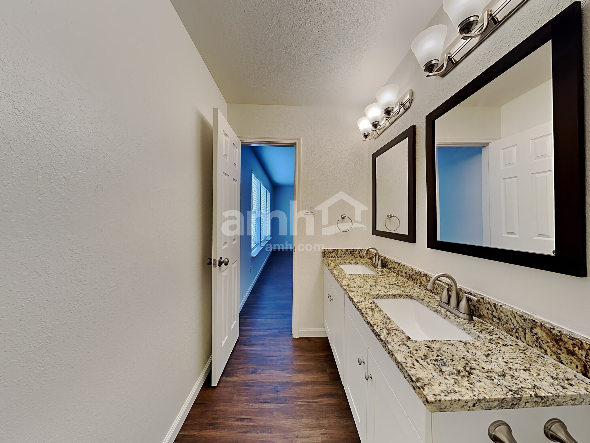 Building Photo - 4006 Carmel Ridge Way