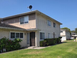 Building Photo - 2647 Spinnaker Ave