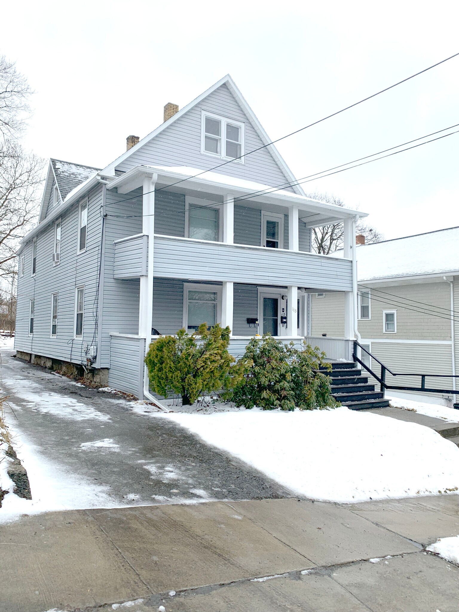 Building Photo - 113 Crestmont Rd