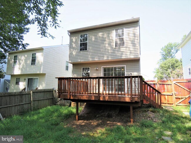 Building Photo - 7526 Mattingly Ln