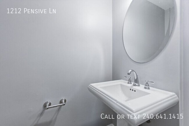 Building Photo - 1212 Pensive Ln