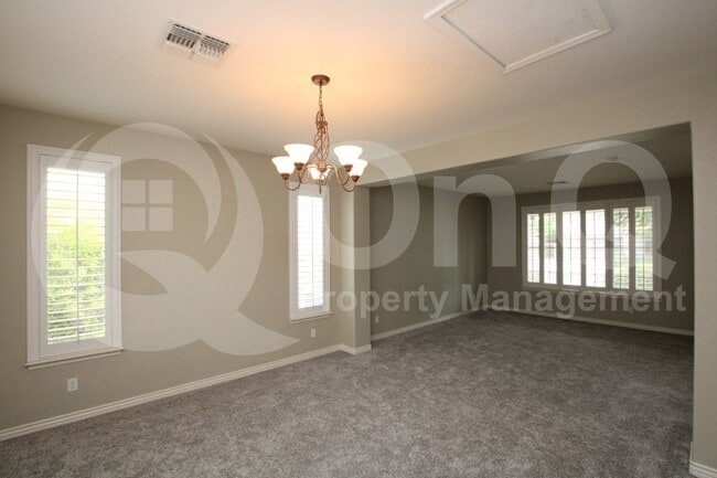 Building Photo - 19134 E Lark Dr