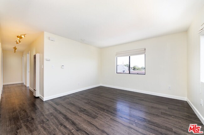 Building Photo - 441 N Ditman Ave