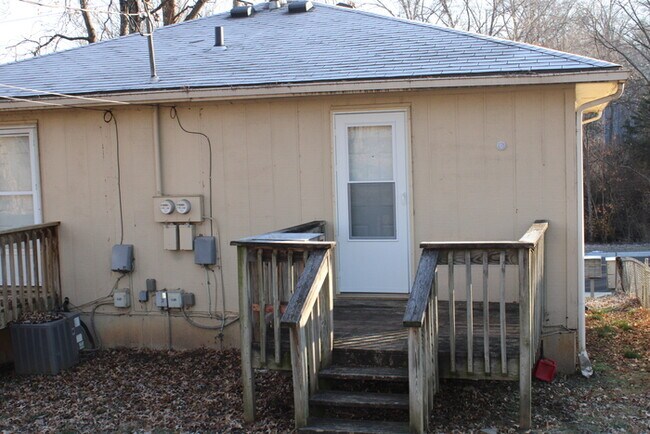 Building Photo - 1218 10th Ave