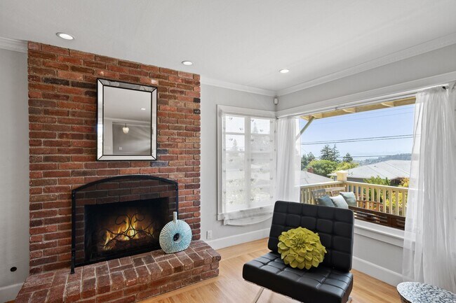 Building Photo - 35 Franciscan Way