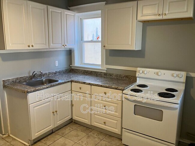 Building Photo - 3755 Dunnica Ave