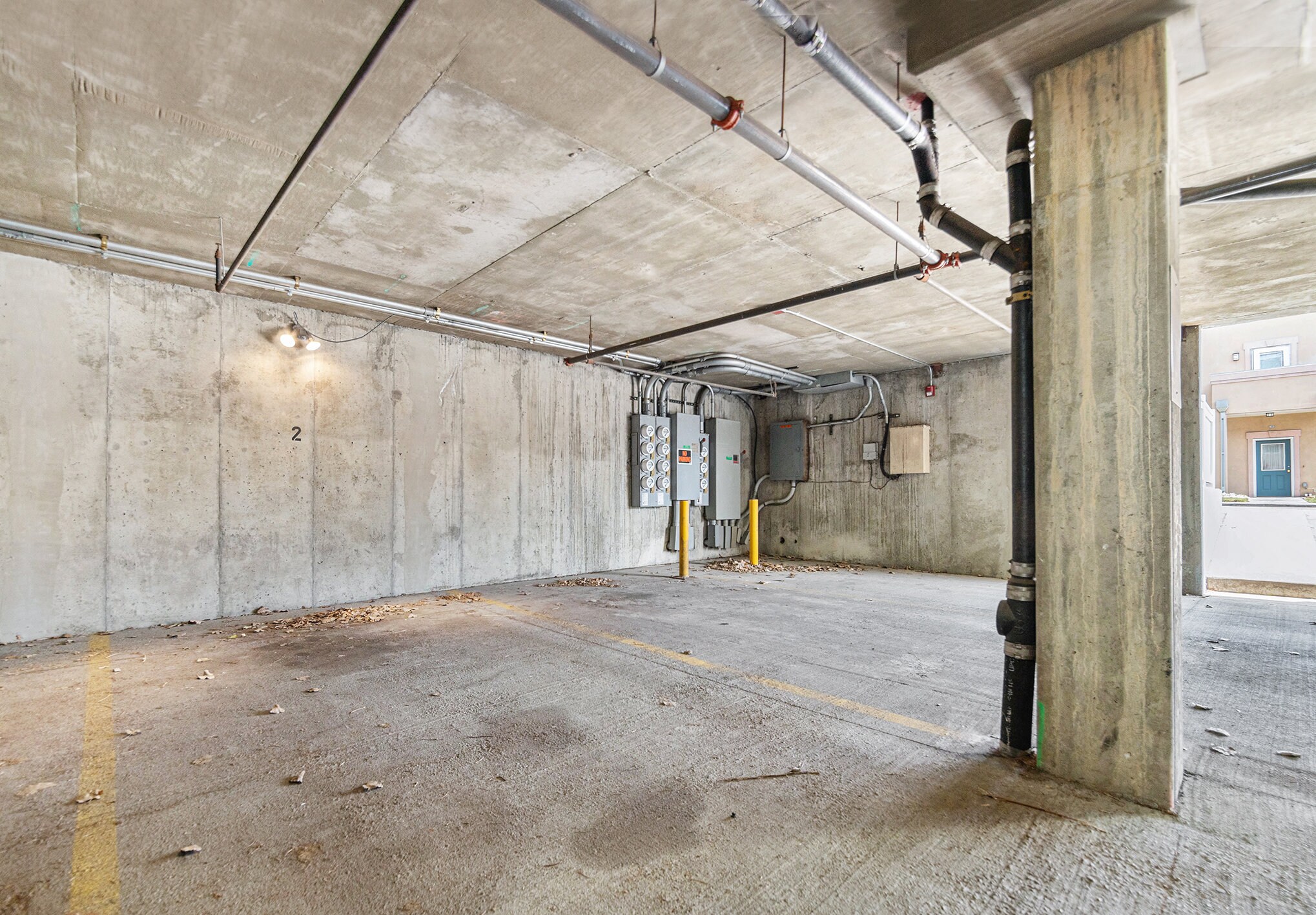 Building Photo - 2610 Iris Ave