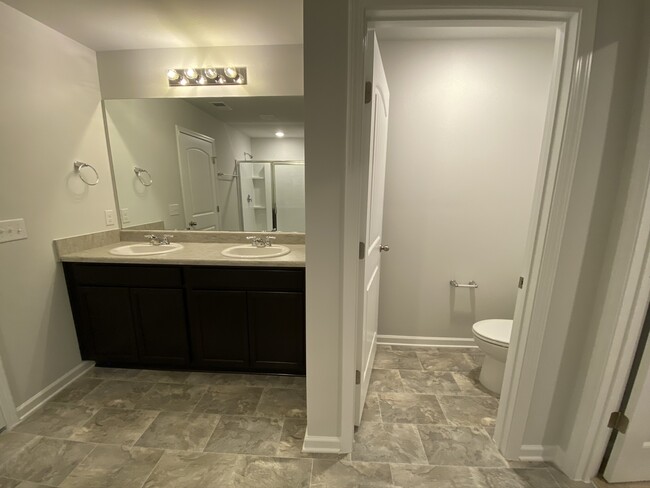 Master bath - 9010 Fenton Rd.