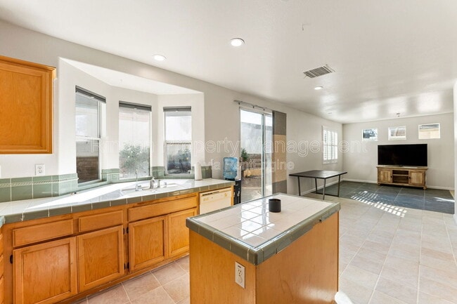 Building Photo - 954 Taylor Ln