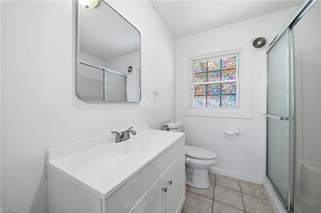 Building Photo - Charming 2 Bed, 2 Bath Home on Spacious Lot