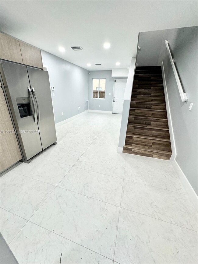 Building Photo - 928 NW 2nd St