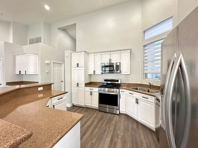 Building Photo - Aurora 4-By Pinnacle Homes
