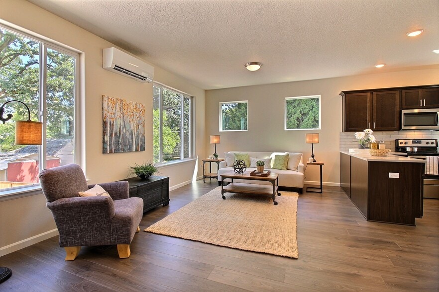 Building Photo - 16606 Southwest Barsotti Street