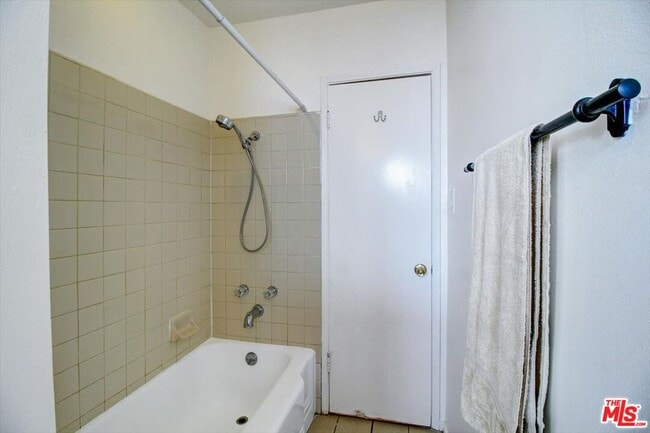 Building Photo - 1057 17th St