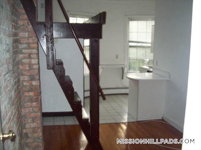Building Photo - 28 S Huntington Ave