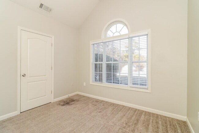 Building Photo - 9500 Poole Rd