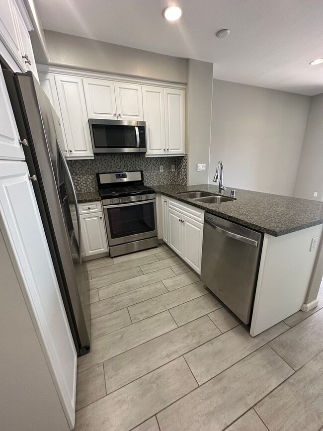 Building Photo - Upgraded 3 Bedroom Condo in South Temecula
