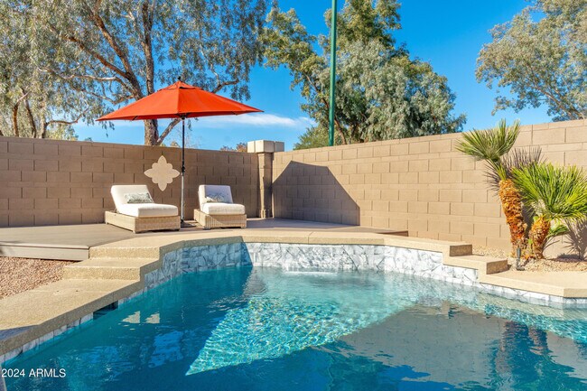 Building Photo - 6768 E Evans Dr