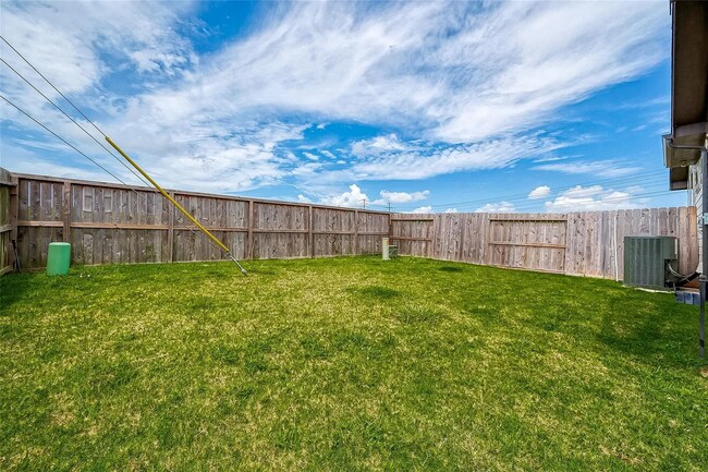 Building Photo - Beautiful Move-In Ready Home in Missouri City