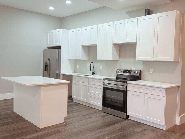 Building Photo - New construction 1/1 in the Heart of Atlanta!